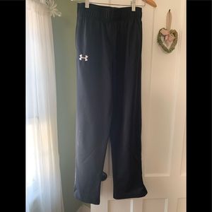 Boy’s loose fit Under Armour pants